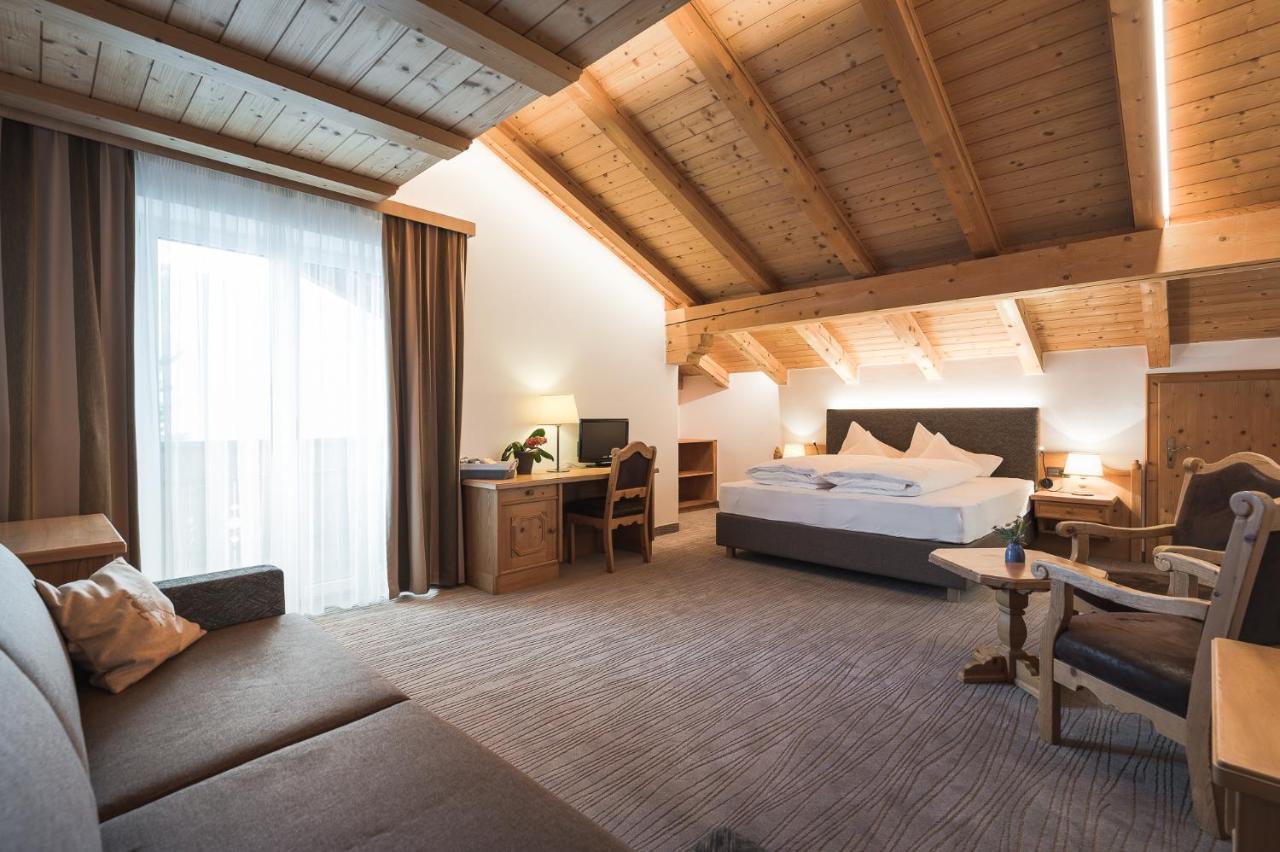 Hotel Alpenhof Tirolo Eksteriør billede