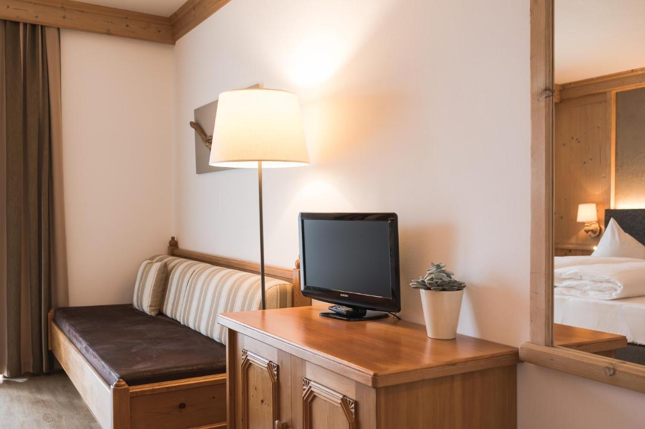 Hotel Alpenhof Tirolo Eksteriør billede