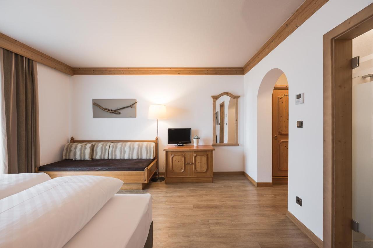 Hotel Alpenhof Tirolo Eksteriør billede